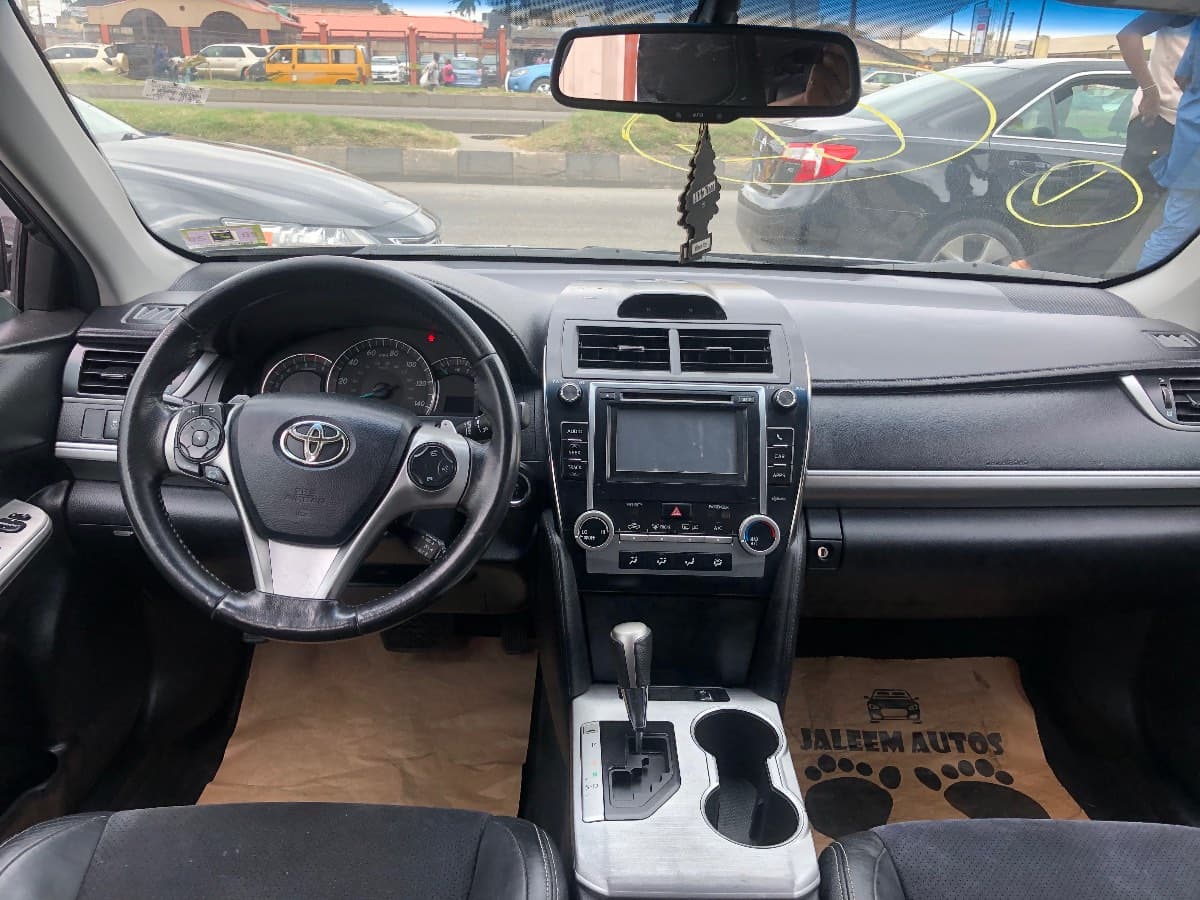 2012 Toyota Camry 