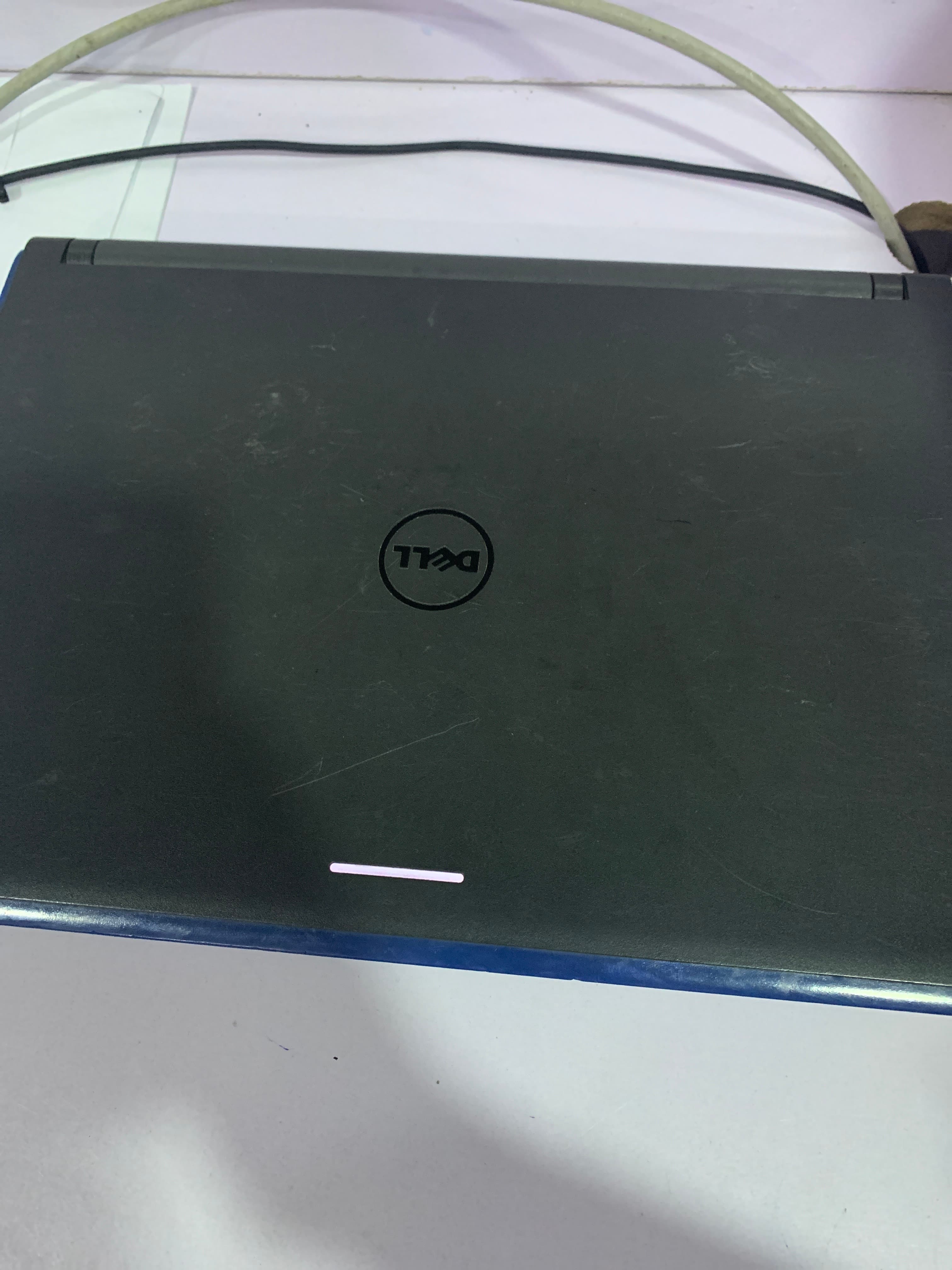 Dell laptop - Image 1